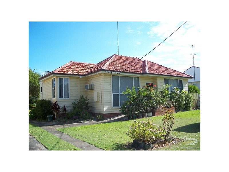 16 Park Street, Belmont NSW 2280