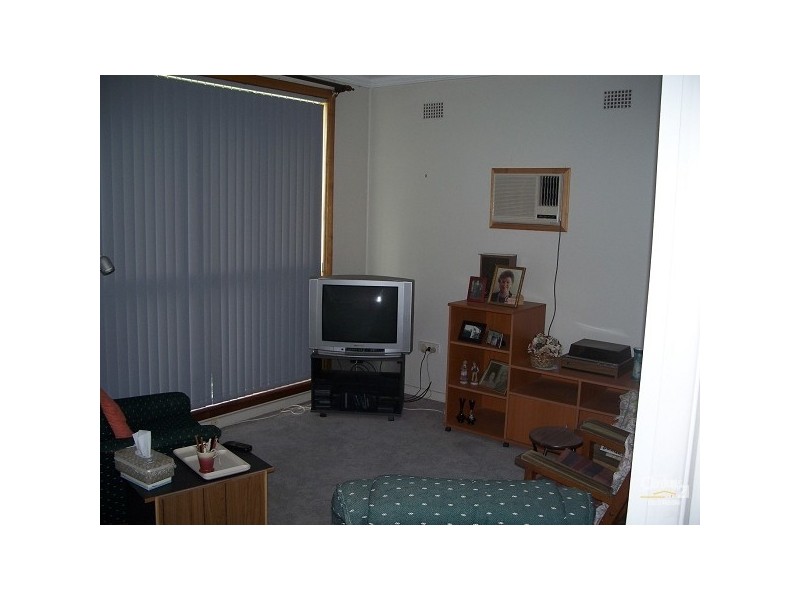16 Park Street, Belmont NSW 2280