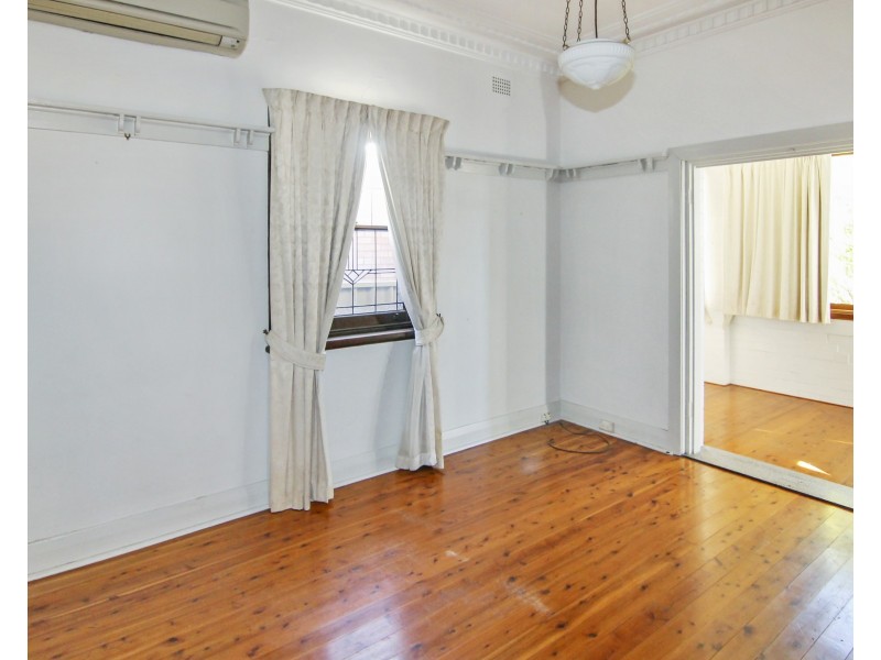 32 Woodstock Street, Mayfield NSW 2304