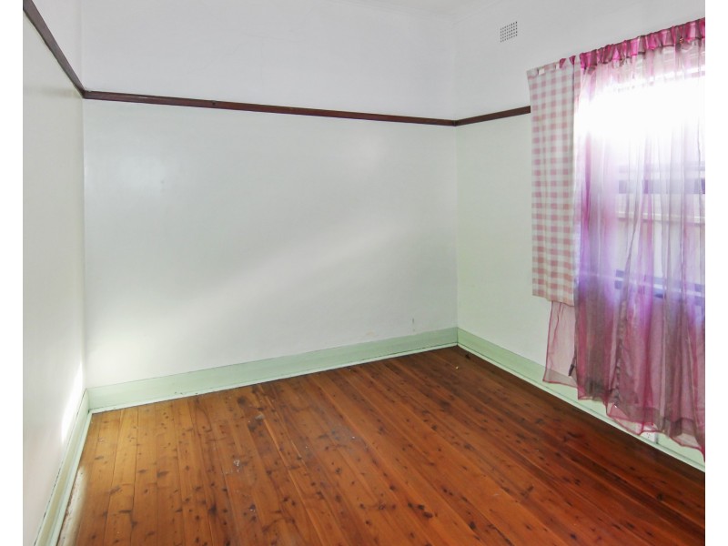 32 Woodstock Street, Mayfield NSW 2304