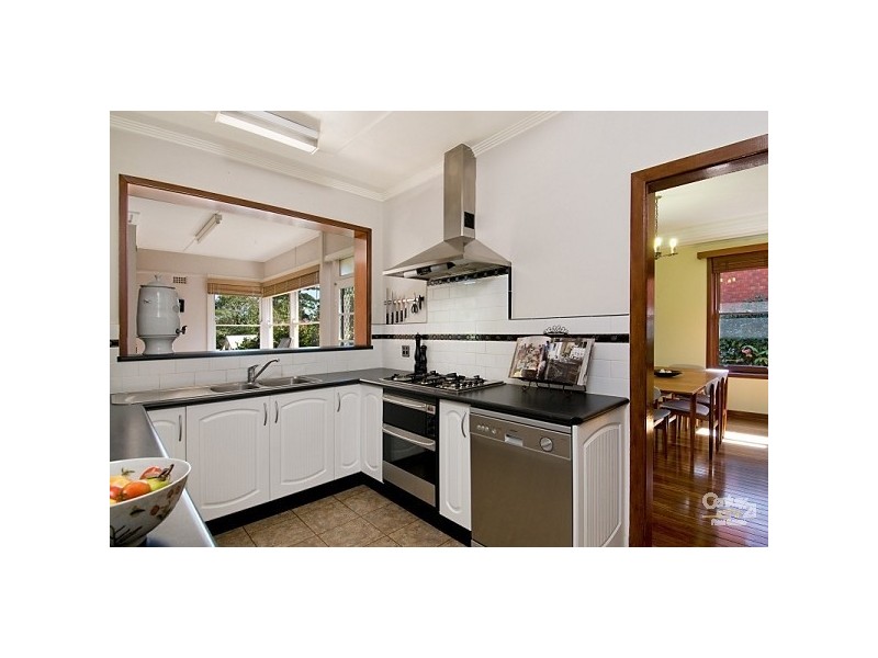 14 Charlestown Road, New Lambton Heights NSW 2305