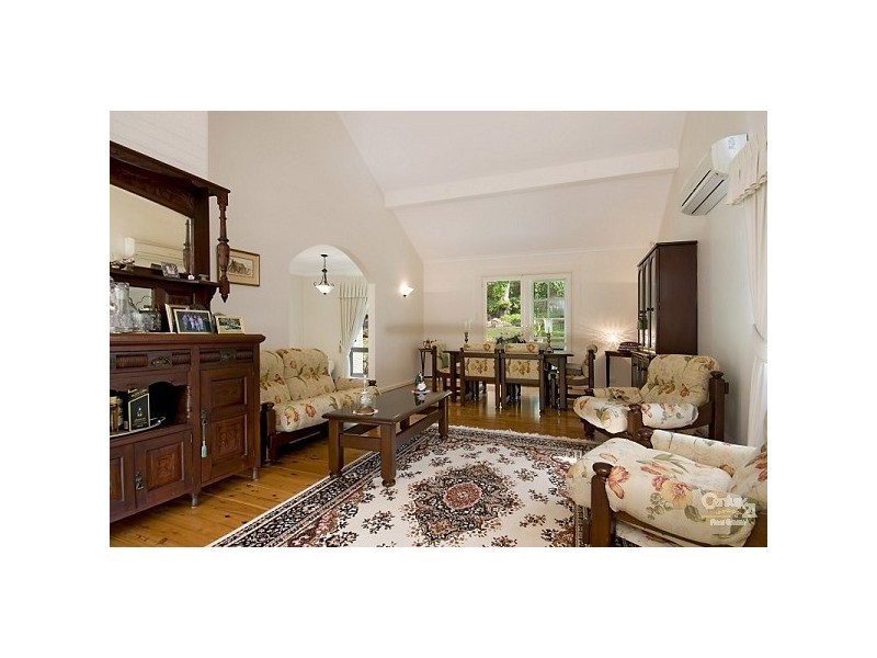 10 Carisbrooke Avenue, New Lambton Heights NSW 2305