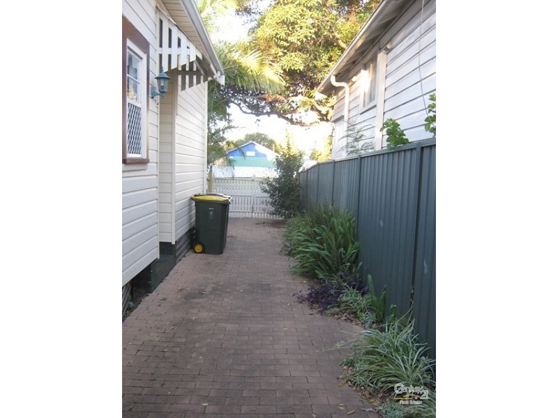 25 Nile Street, Mayfield NSW 2304