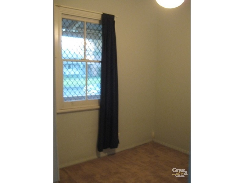 16 Robertson Street, Carrington NSW 2294
