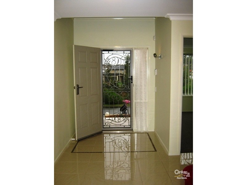 14 Billabong Drive, Cameron Park NSW 2285