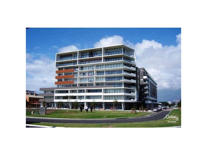 702/2 Honeysuckle Drive, Newcastle NSW 2300