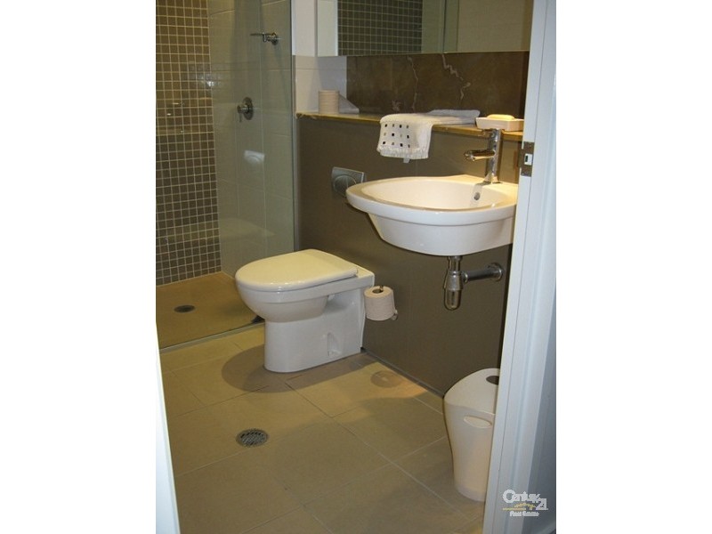 702/2 Honeysuckle Drive, Newcastle NSW 2300