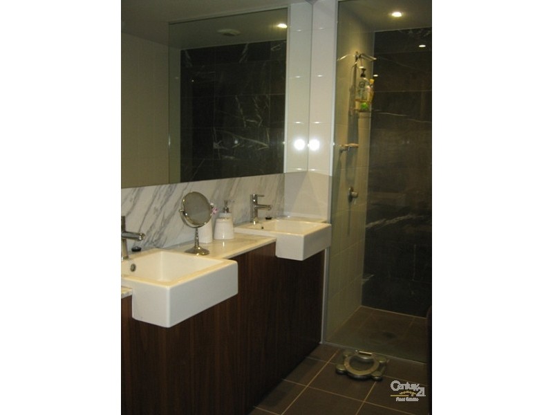 702/2 Honeysuckle Drive, Newcastle NSW 2300