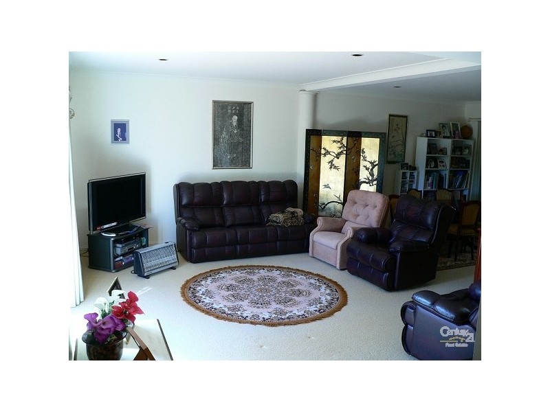 2/3 Hillview Crescent, The Hill NSW 2300