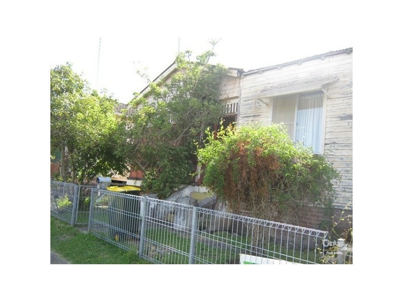 9 Date Street, Adamstown NSW 2289