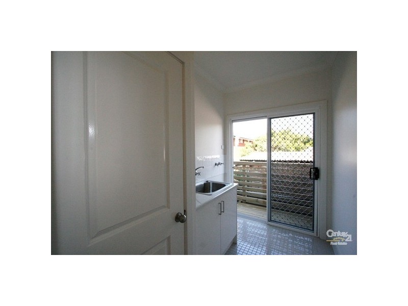 211 Gosford Road, Adamstown NSW 2289