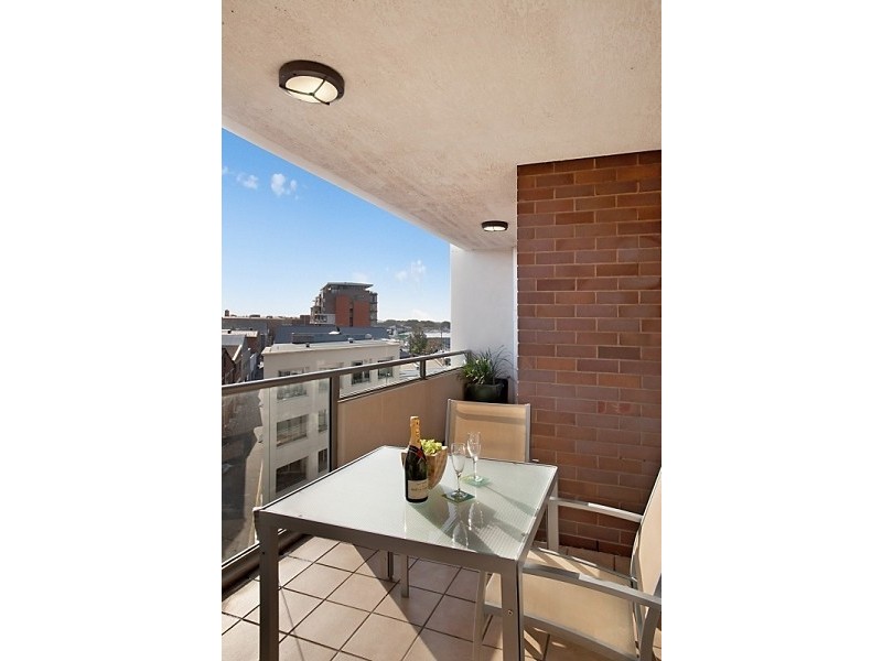 606/25 Bellevue Street, Newcastle NSW 2300