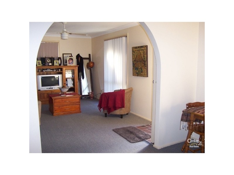 10 Craven Close, Maryland NSW 2287