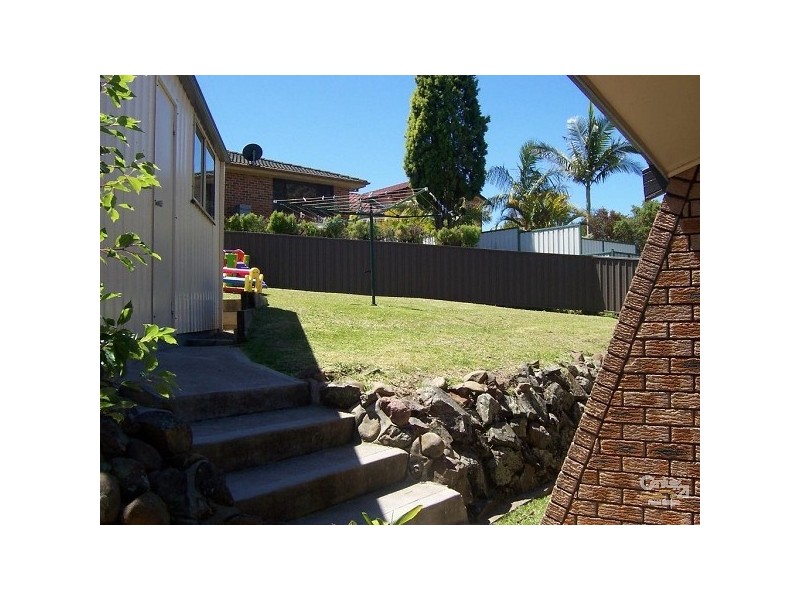 10 Craven Close, Maryland NSW 2287