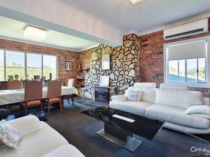 35 Wimbledon Grove, Garden Suburb NSW 2289