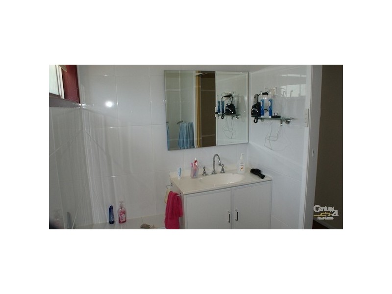 9 Kookaburra Parade, Woodberry NSW 2322