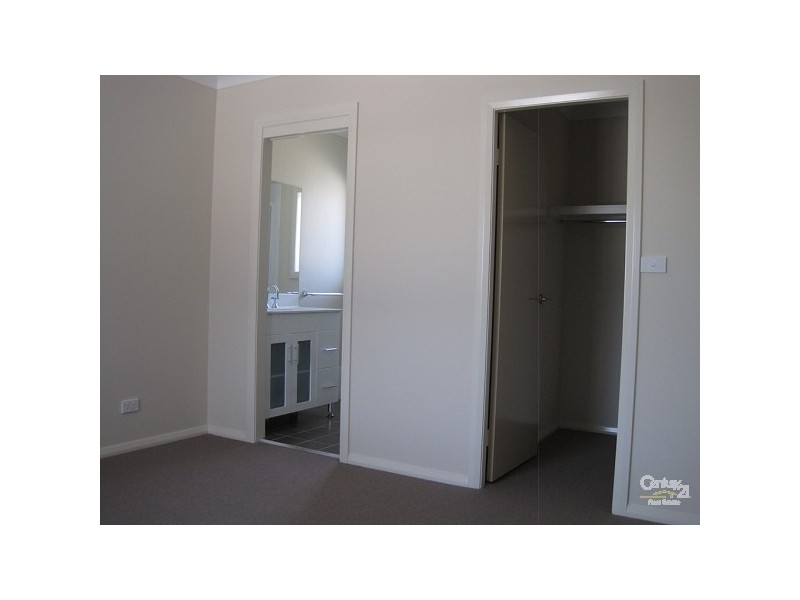 1 Sellers Avenue, Rutherford NSW 2320