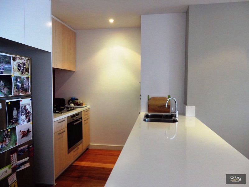 101/15-17 Honeysuckle Drive, Newcastle NSW 2300