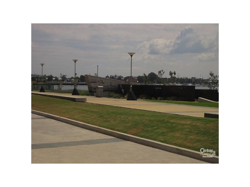 101/15-17 Honeysuckle Drive, Newcastle NSW 2300