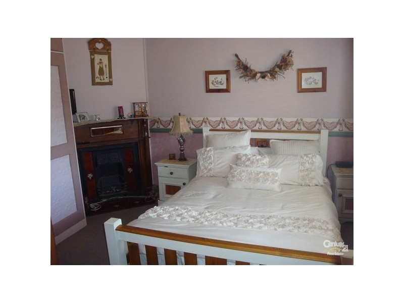 41 Samdon Street, Hamilton NSW 2303