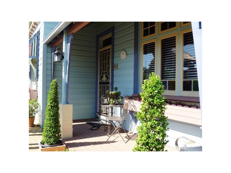 41 Samdon Street, Hamilton NSW 2303