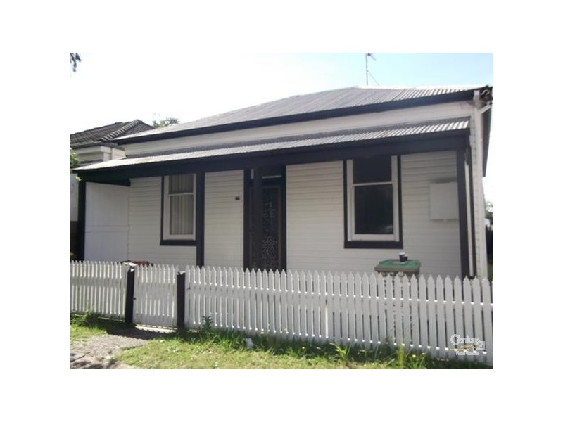 79 Lawson Street, Hamilton NSW 2303