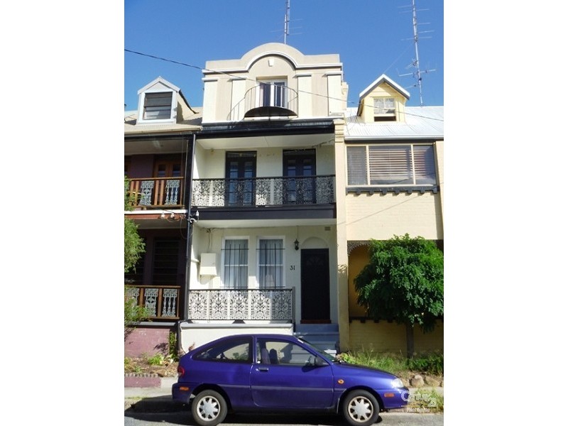 31 Gibson Street, Cooks Hill NSW 2300