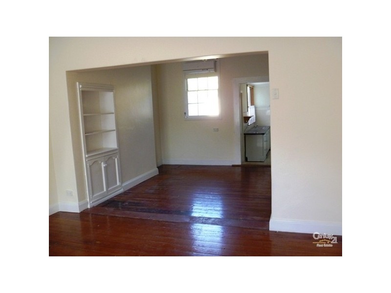 31 Gibson Street, Cooks Hill NSW 2300
