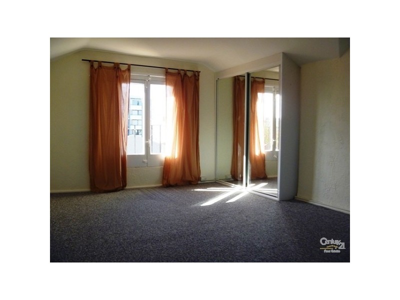 31 Gibson Street, Cooks Hill NSW 2300
