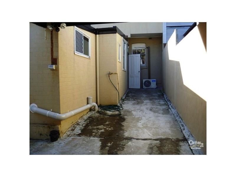 31 Gibson Street, Cooks Hill NSW 2300