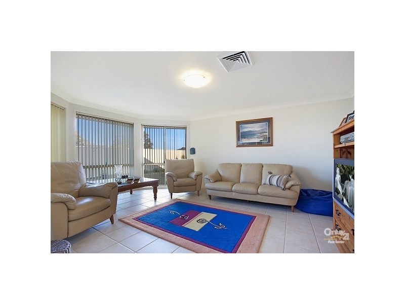 5 Kensington Grove, Maryland NSW 2287