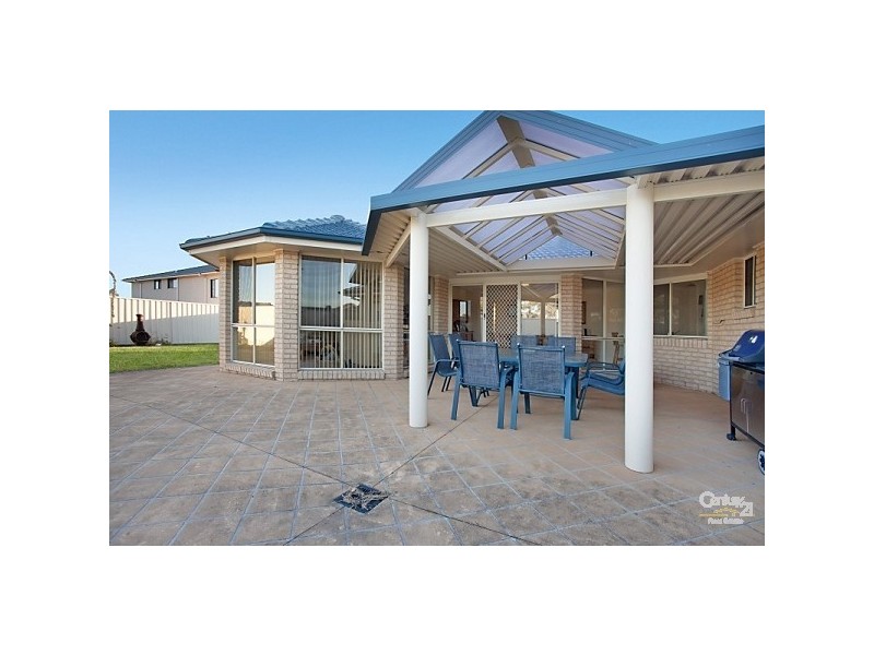 5 Kensington Grove, Maryland NSW 2287