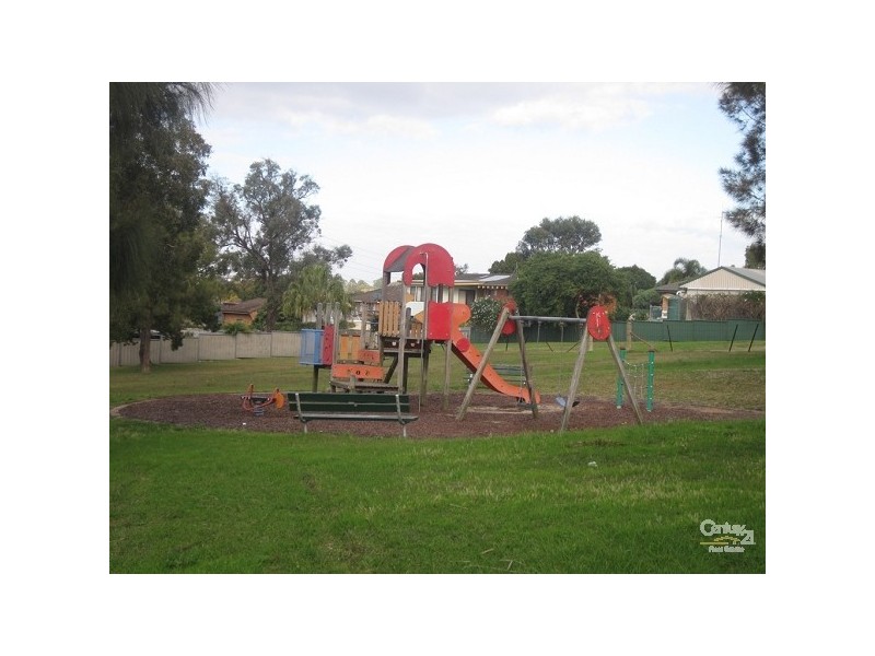 22 Bernborough Avenue, Maryland NSW 2287