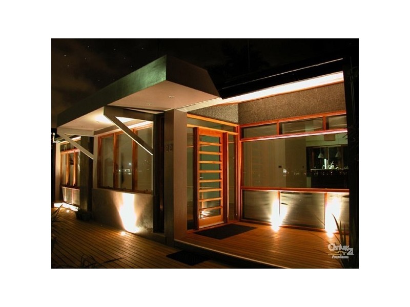 22 Hunter Street, Stockton NSW 2295