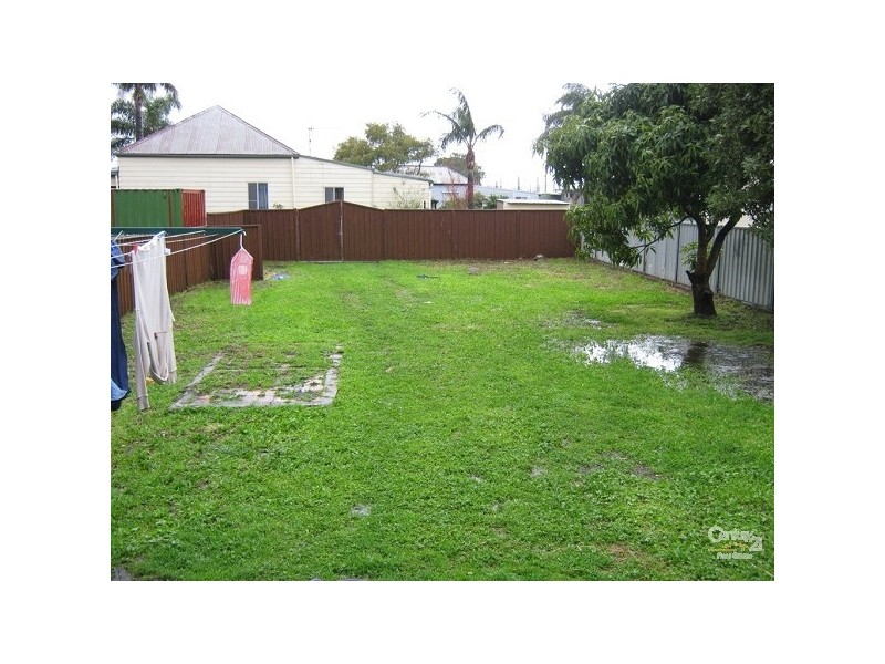 8 St James Road, New Lambton NSW 2305