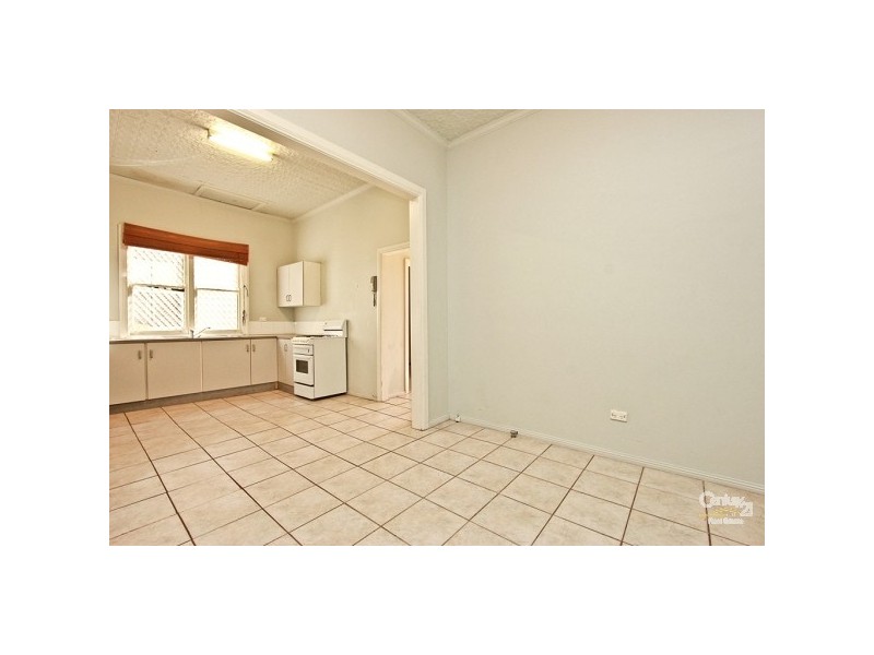 16 Robertson Street, Carrington NSW 2294