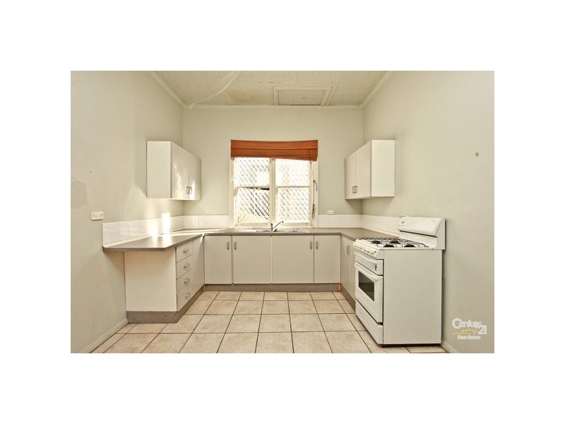 16 Robertson Street, Carrington NSW 2294