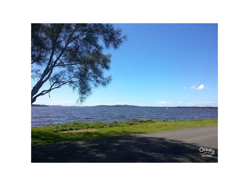 85 Waterfront Road, Swan Bay NSW 2324