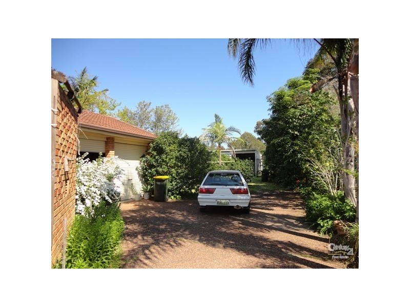 85 Waterfront Road, Swan Bay NSW 2324