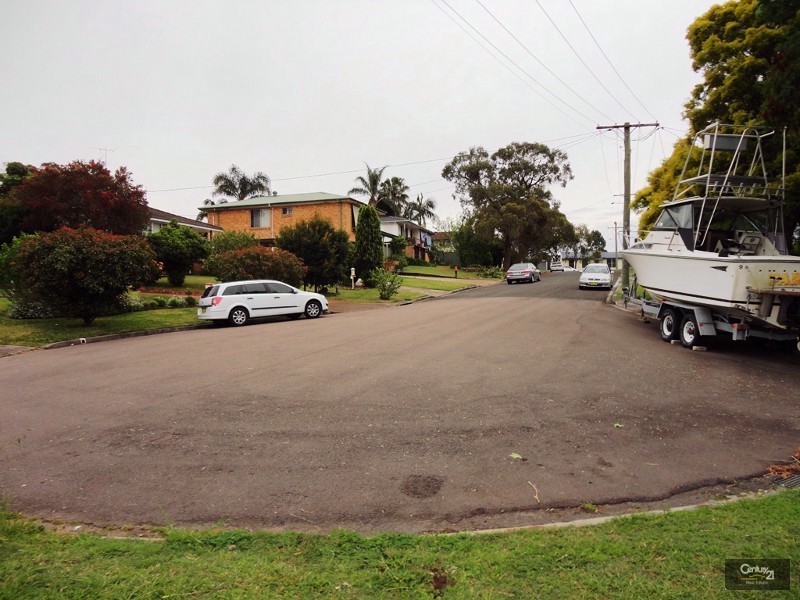 13 Cobham Place, Raymond Terrace NSW 2324