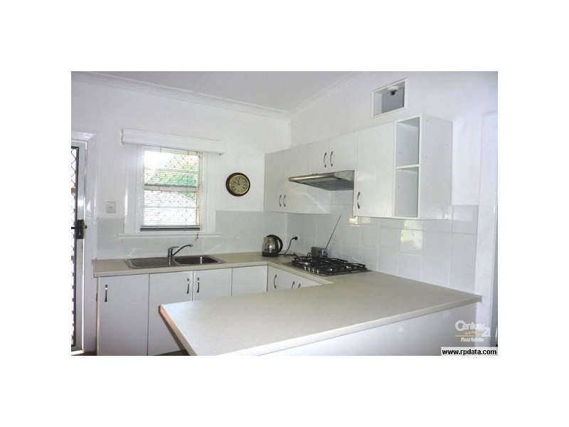 8 Elizabeth Street, Mayfield NSW 2304