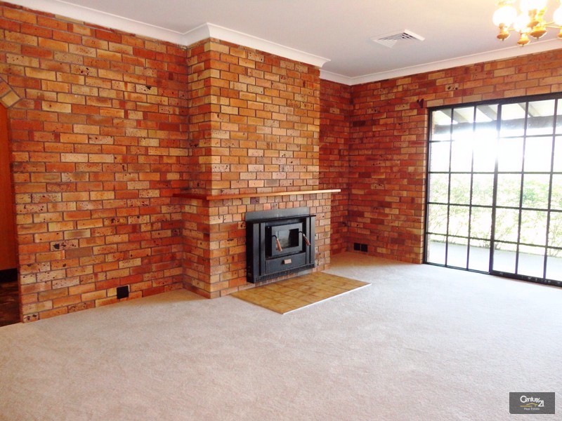 586  Cabbage Tree Road, Williamtown NSW 2318