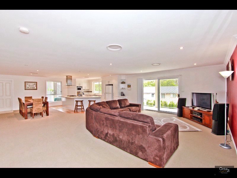 4 Morley Court, Cameron Park NSW 2285