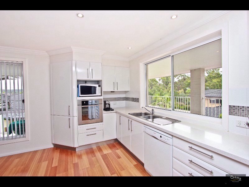 4 Morley Court, Cameron Park NSW 2285