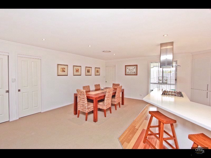 4 Morley Court, Cameron Park NSW 2285