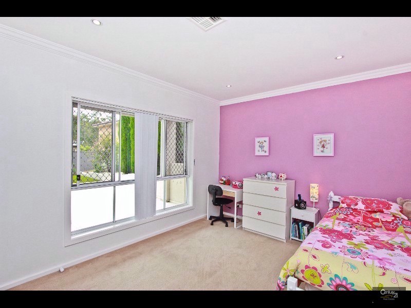 4 Morley Court, Cameron Park NSW 2285
