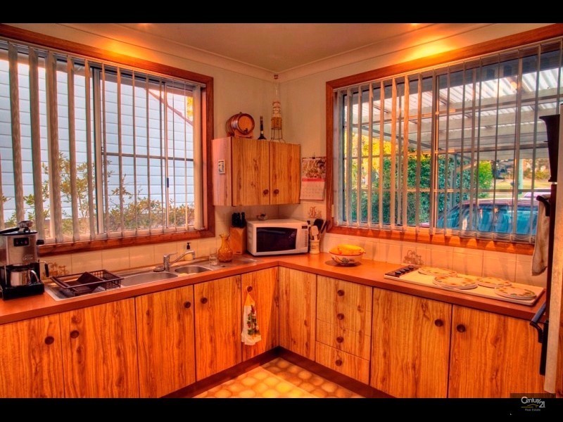 28 Deborah Street, Kotara South NSW 2289
