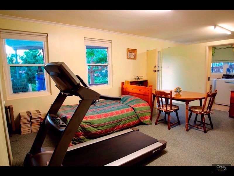 28 Deborah Street, Kotara South NSW 2289