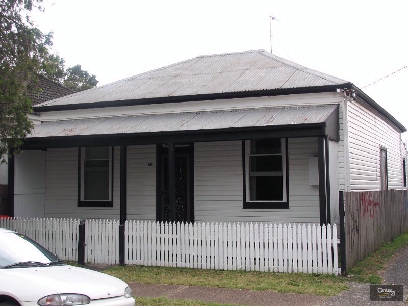 79 Lawson Street, Hamilton NSW 2303