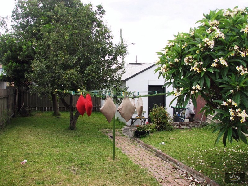 79 Lawson Street, Hamilton NSW 2303